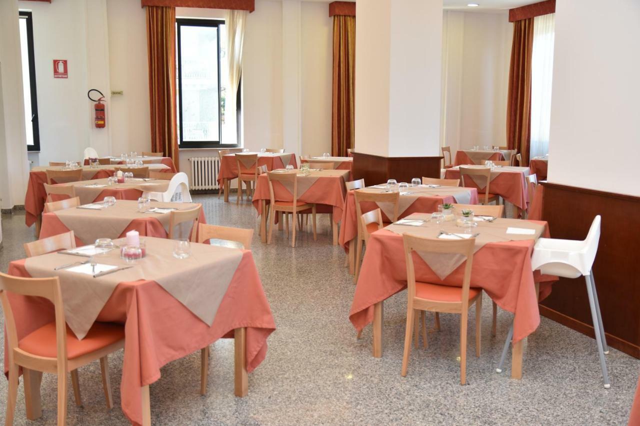 Hotel Excelsior Montesilvano Marina Eksteriør billede