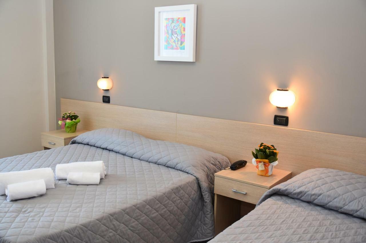 Hotel Excelsior Montesilvano Marina Eksteriør billede